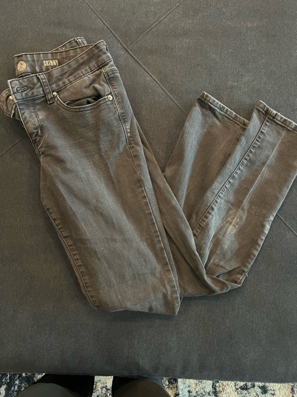 SO Skinny Jeans in Charcoal Black Wash